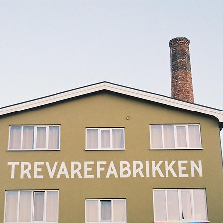 Trevarefabrikken Henningsvaer Exteriér fotografie