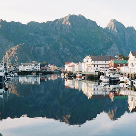 Trevarefabrikken Henningsvaer Exteriér fotografie