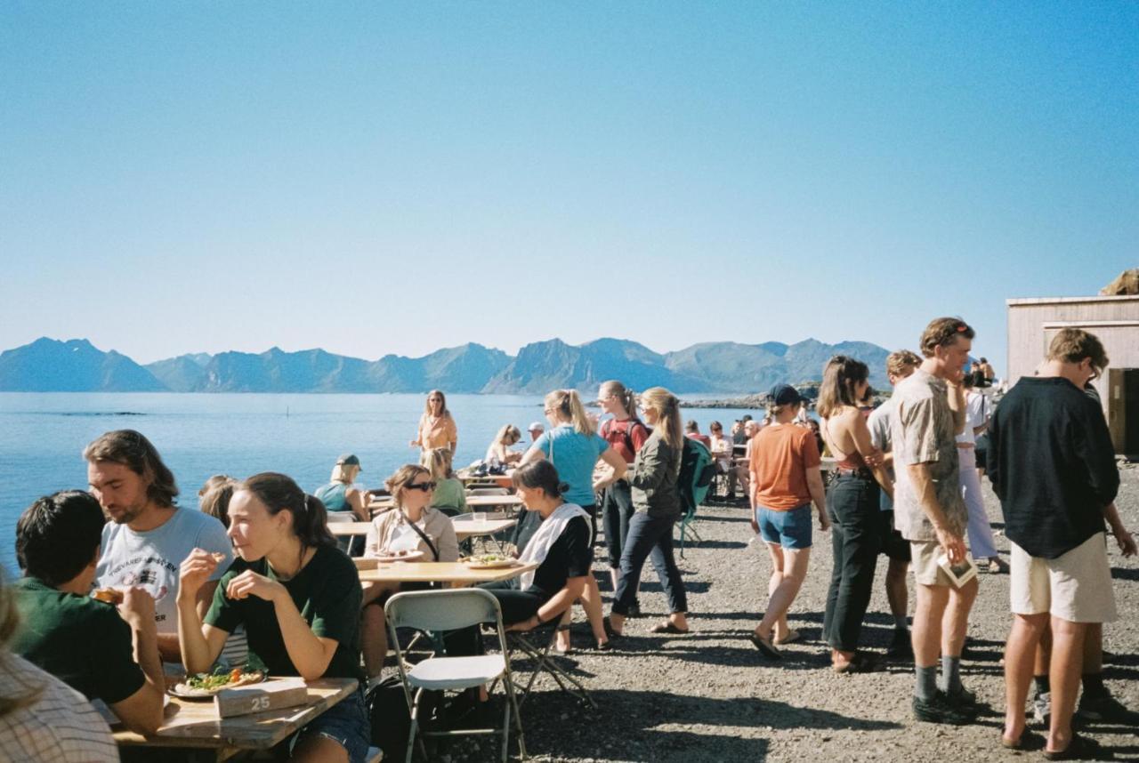 Trevarefabrikken Henningsvaer Exteriér fotografie