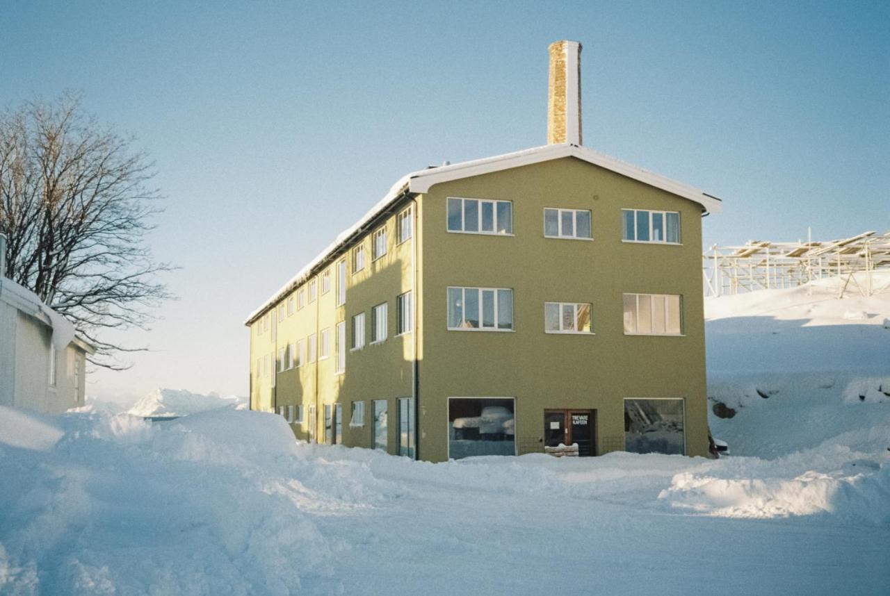 Trevarefabrikken Henningsvaer Exteriér fotografie