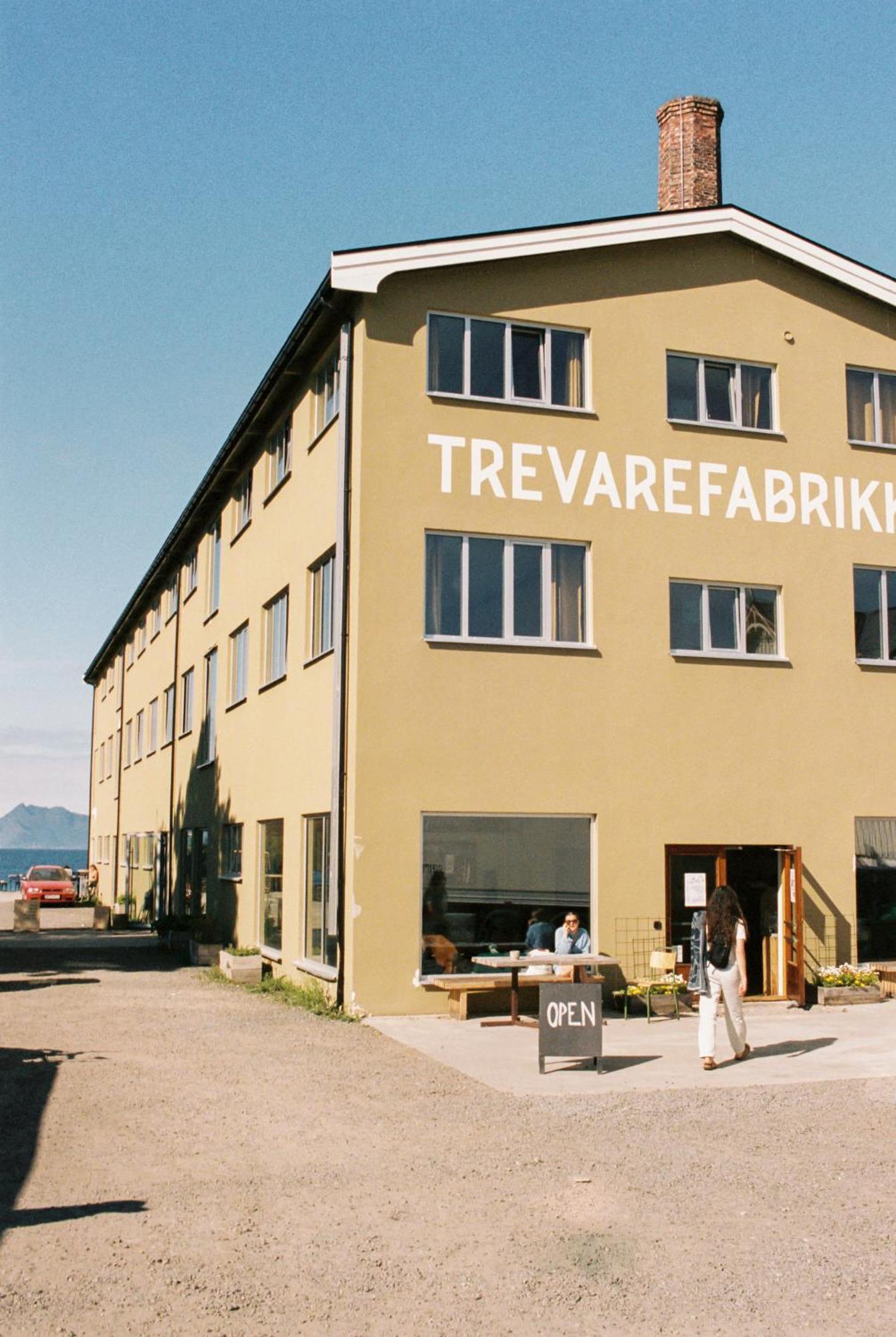 Trevarefabrikken Henningsvaer Exteriér fotografie