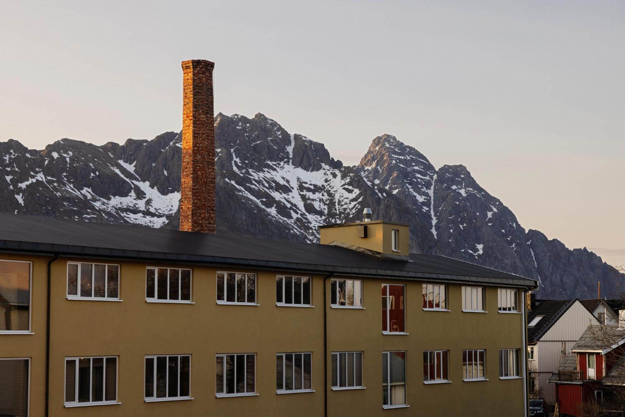Trevarefabrikken Henningsvaer Exteriér fotografie