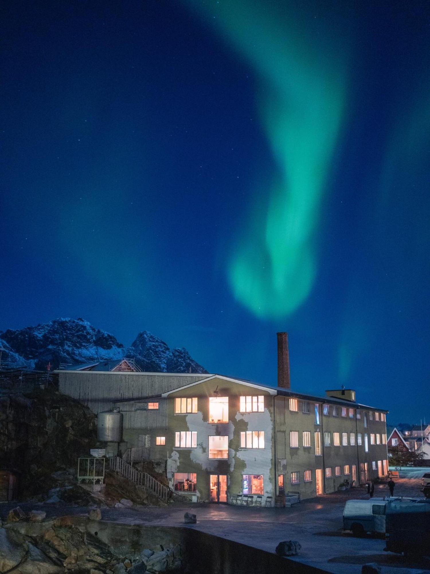 Trevarefabrikken Henningsvaer Exteriér fotografie